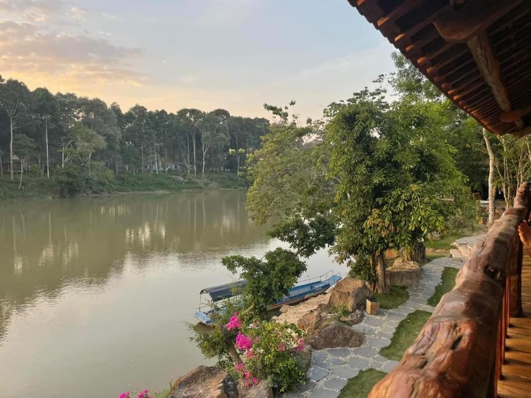 Ngoc Tien Farmer Eco Lodge Cát Tiên Eksteriør billede